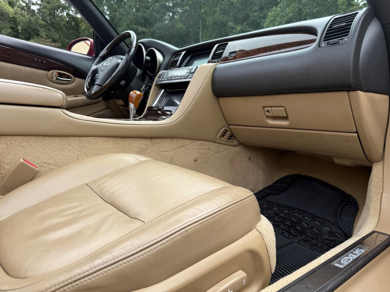 Used 2008 Lexus SC 430 Convertible image 2