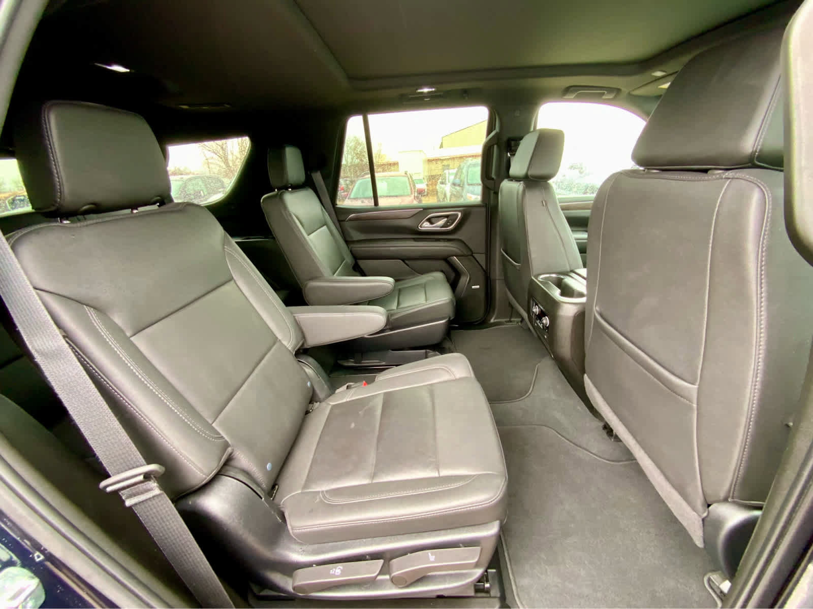 Used 2022 Chevrolet Tahoe LT w/ Luxury Package image 24