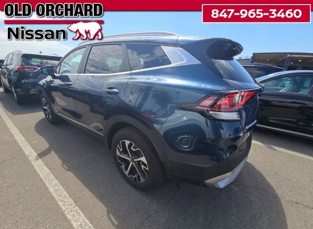 Used 2023 Kia Sportage EX image 3