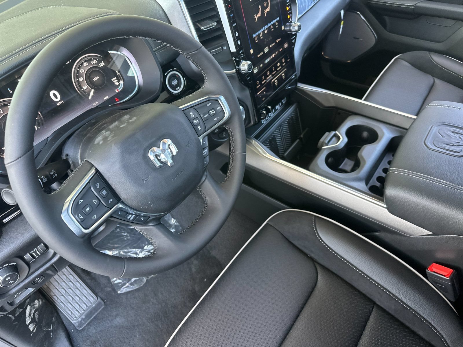 New 2026 RAM 1500 Laramie w/ Night Edition AWD/4WD image 10