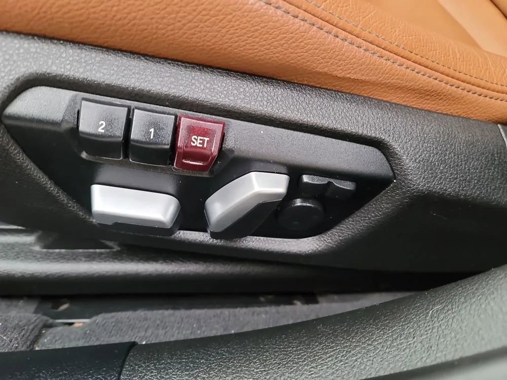 Used 2017 BMW 340i xDrive 340i xDrive Sedan 4D image 28