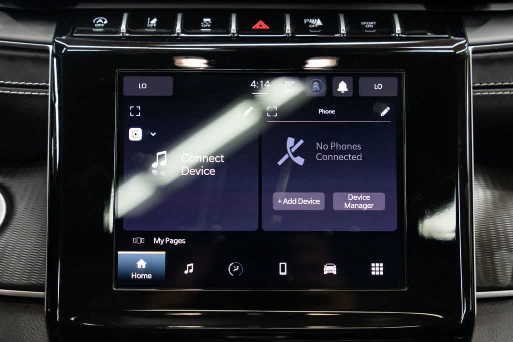 Used 2023 Jeep Grand Cherokee Laredo X AWD/4WD image 13