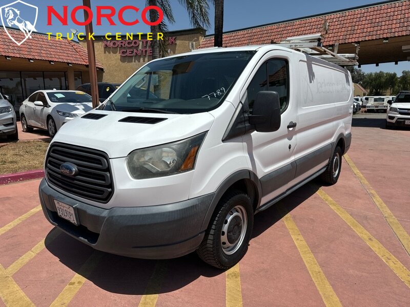 Used 2015 Ford Transit 250 130 Low Roof RWD image 4