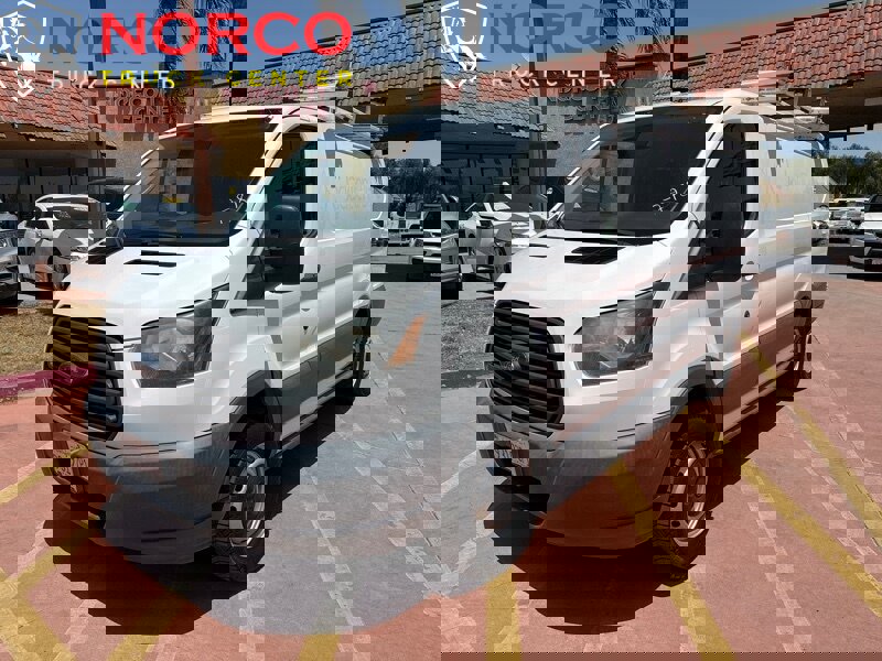 Used 2015 Ford Transit 250 130 Low Roof image 4