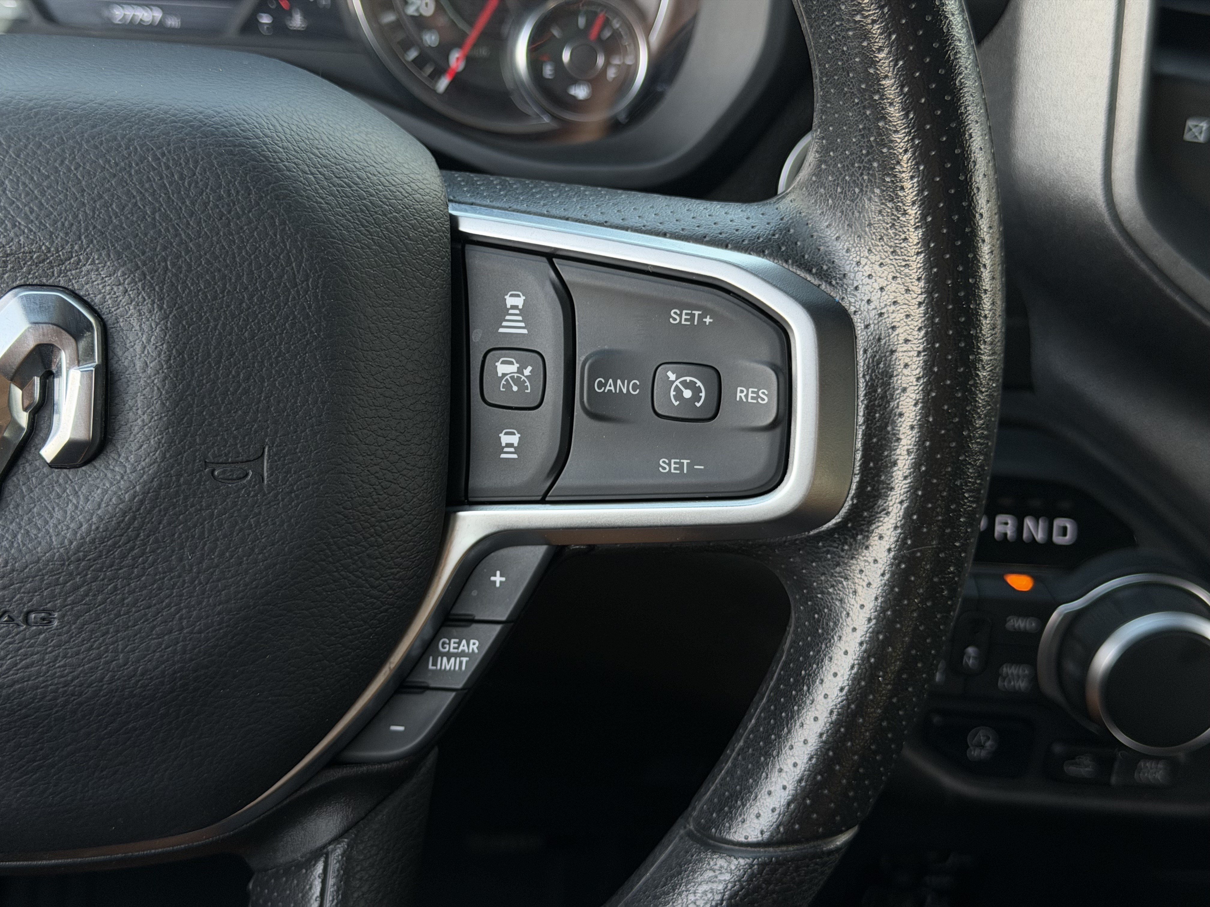 Used 2025 RAM 1500 Warlock AWD/4WD image 19