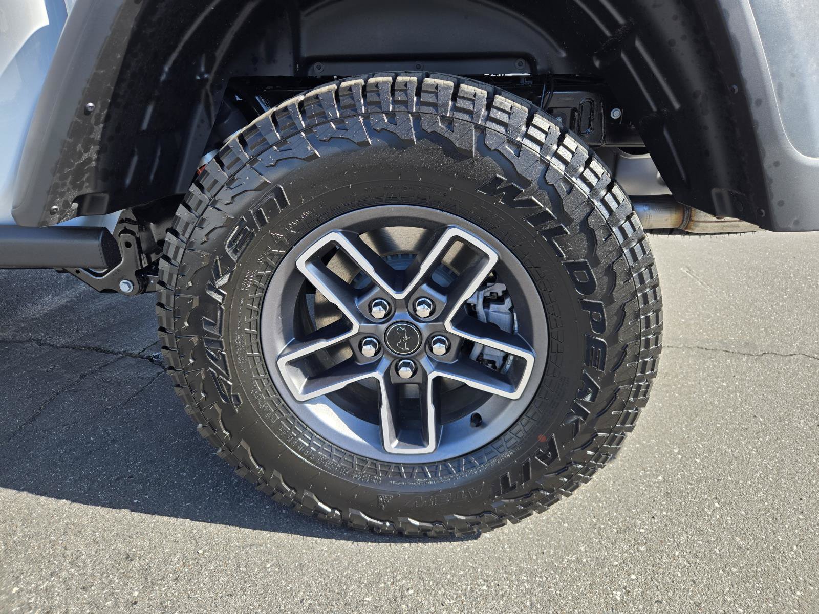 New 2026 Jeep Gladiator Mojave AWD/4WD image 39