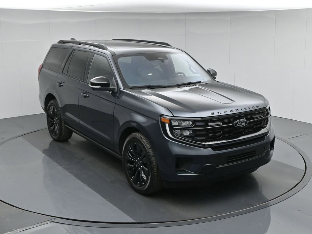 Used 2025 Ford Expedition Platinum w/ Stealth Appearance Package image 44