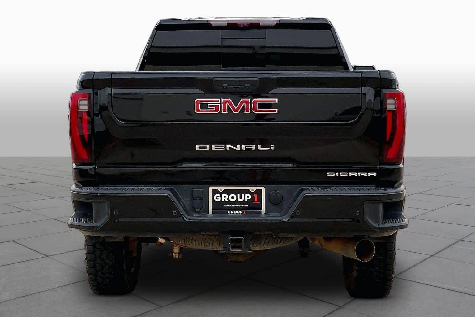 Used 2024 GMC Sierra 2500 Denali w/ Denali Reserve Package AWD/4WD image 5