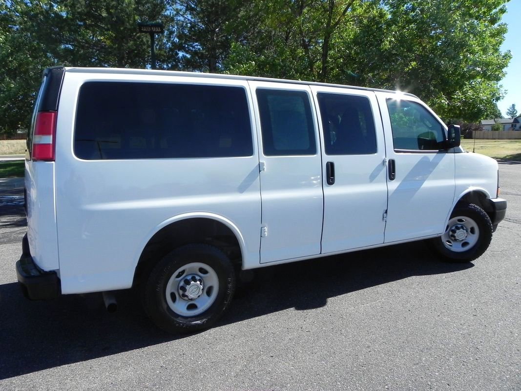 Used 2017 Chevrolet Express 2500 LS image 4