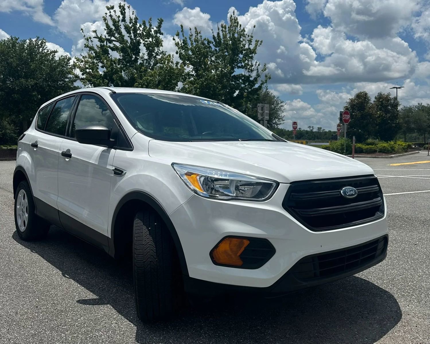 Used 2017 Ford Escape S FWD image 3