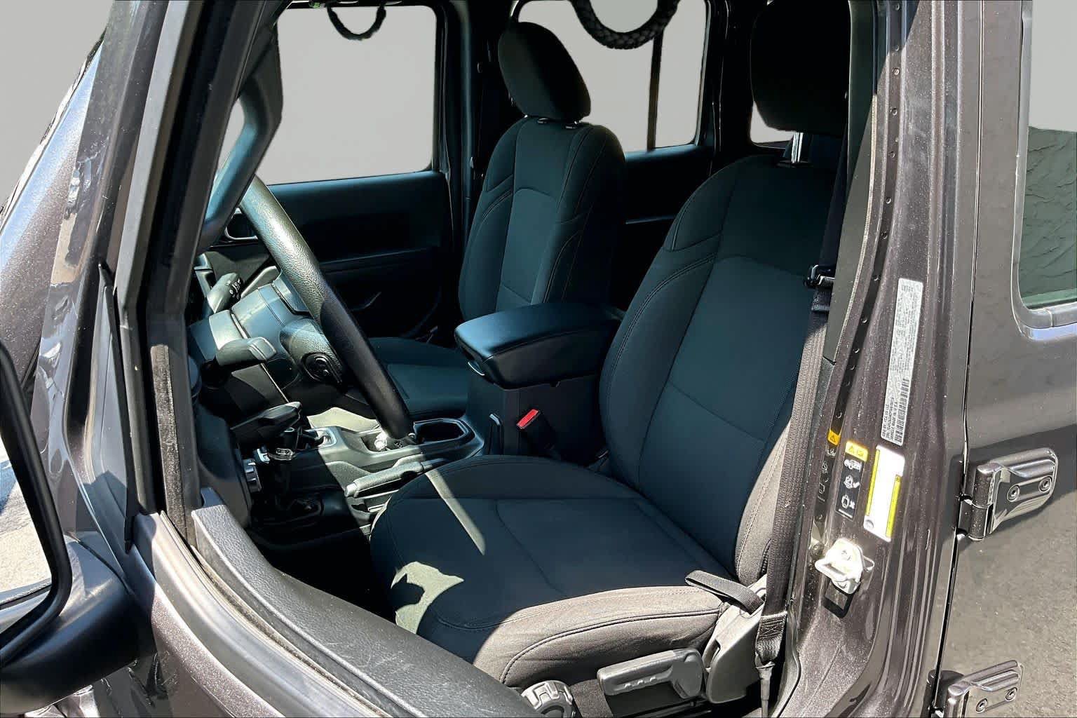 Used 2023 Jeep Wrangler Unlimited Sport AWD/4WD image 8