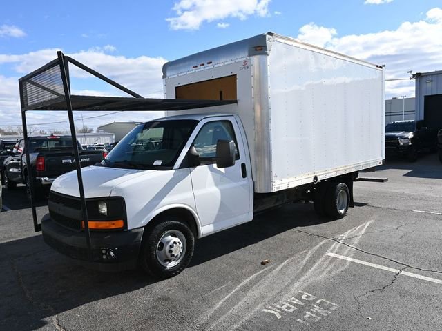 Used 2017 Chevrolet Express 3500 image 33