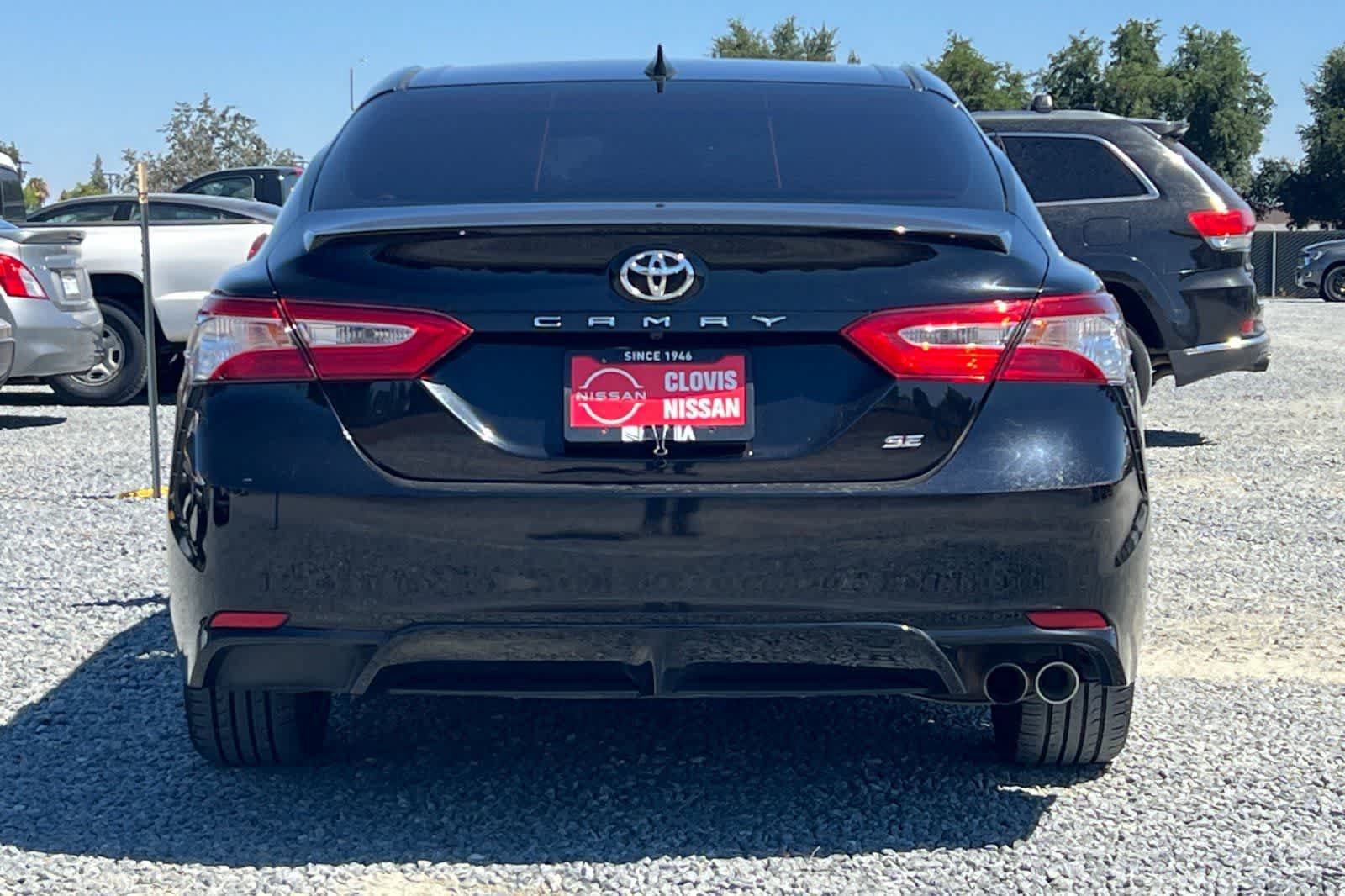 Used 2020 Toyota Camry SE w/ Carpet Mat Package FWD image 8