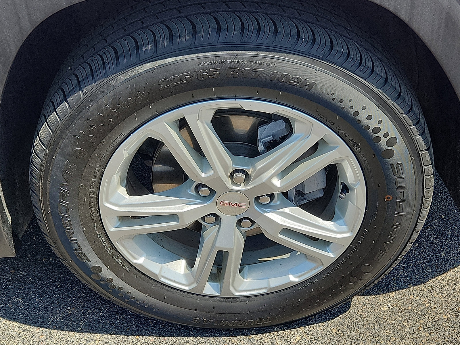 Used 2023 GMC Terrain SLE w/ Driver Convenience Package image 6