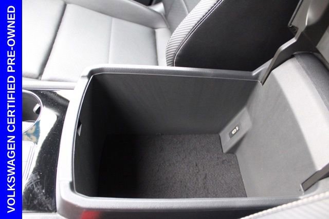 Used 2022 Volkswagen Atlas Cross Sport SE w/ Panoramic Sunroof Package image 47