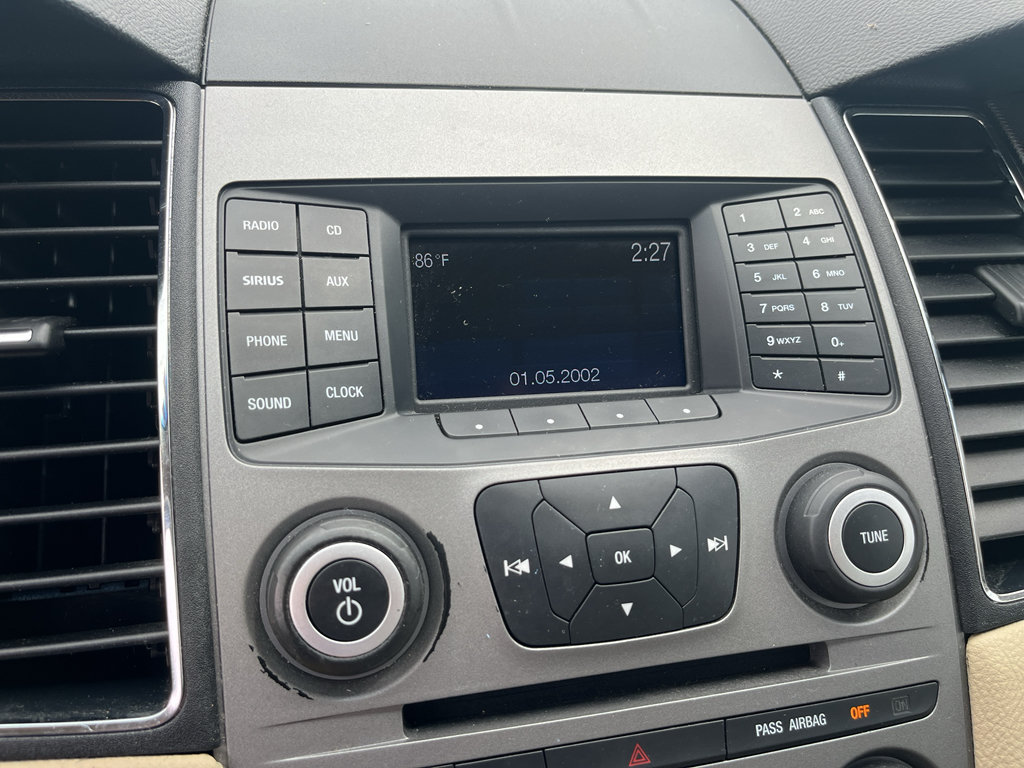 Used 2019 Ford Taurus SE FWD image 22