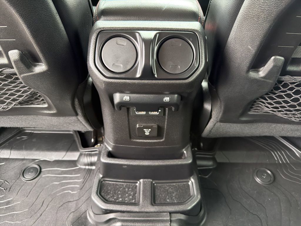 Used 2018 Jeep Wrangler Unlimited Rubicon image 27