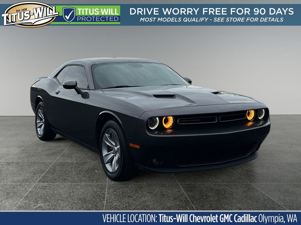 Used 2021 Dodge Challenger SXT w/ Driver Convenience Group RWD image 1
