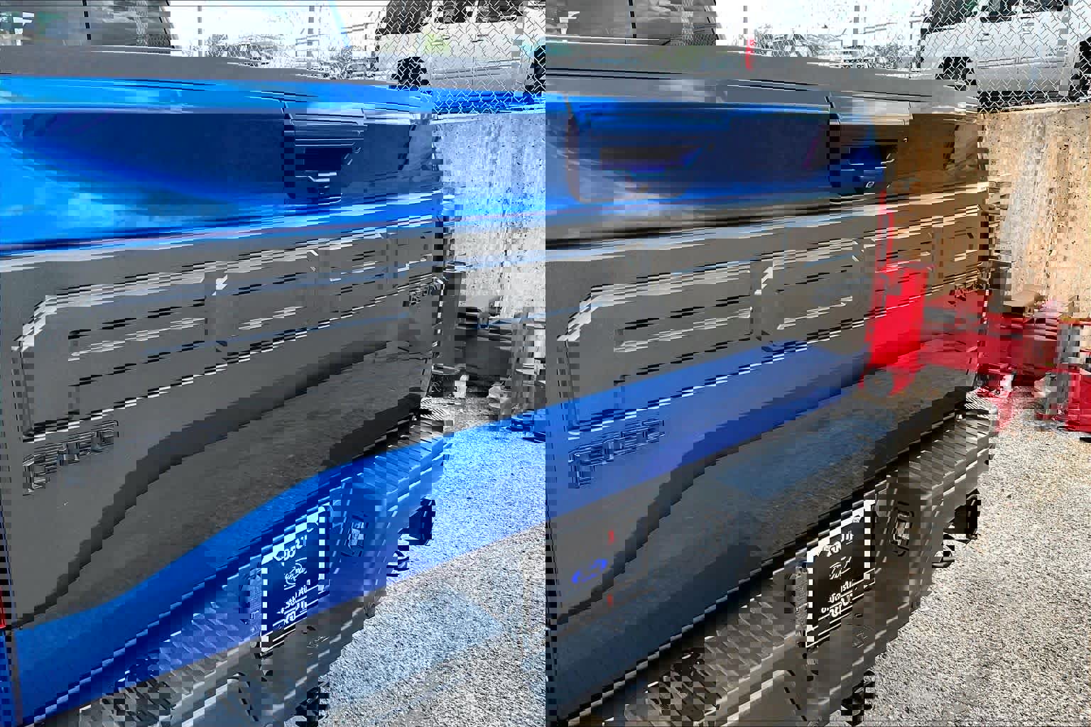 Used 2018 Ford F150 Raptor w/ Equipment Group 802A Luxury image 12