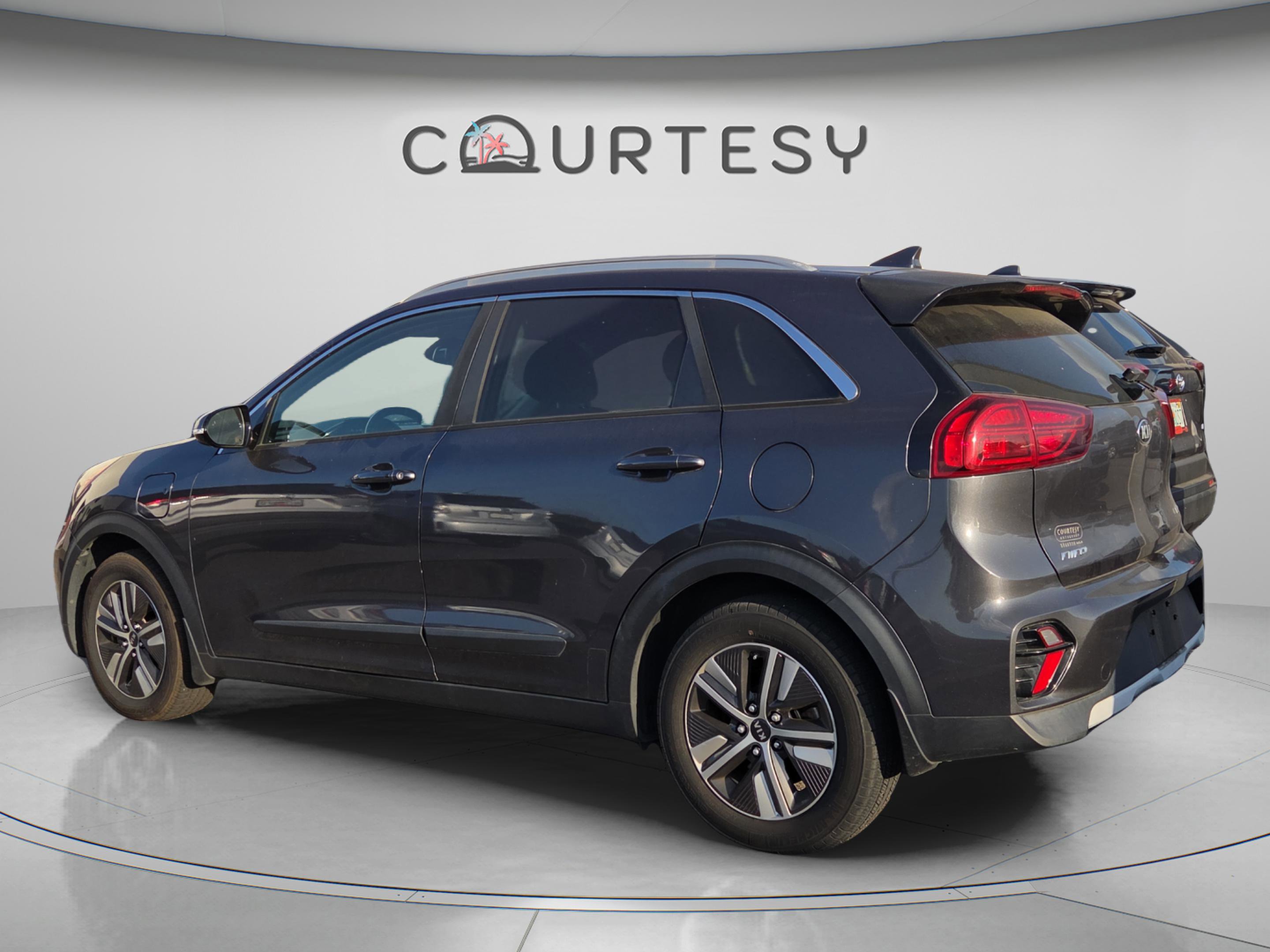 Used 2020 Kia Niro EX FWD image 3