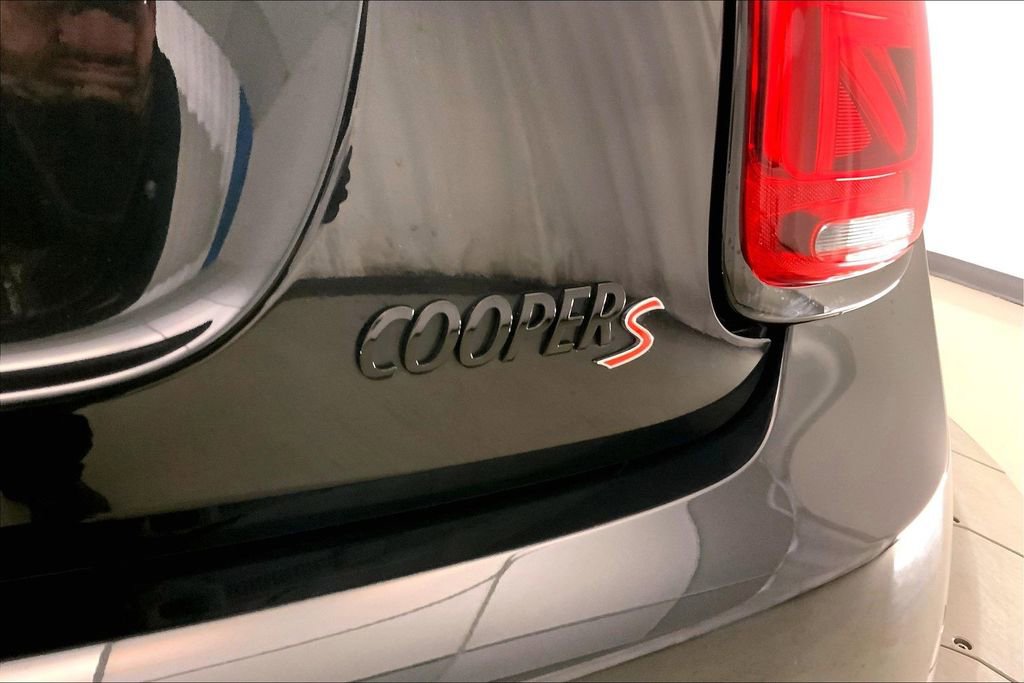 Certified 2024 MINI Cooper S w/ Signature Upholstery Package image 29