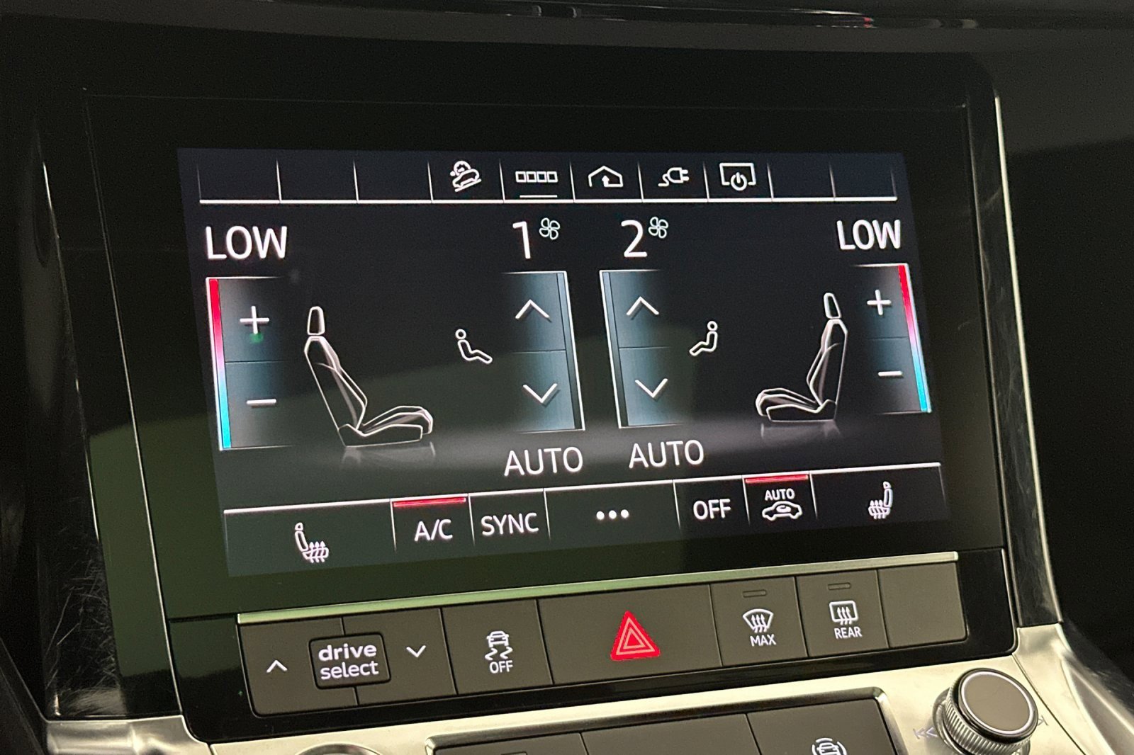 Certified 2023 Audi e-tron Premium w/ Convenience Plus Package image 20