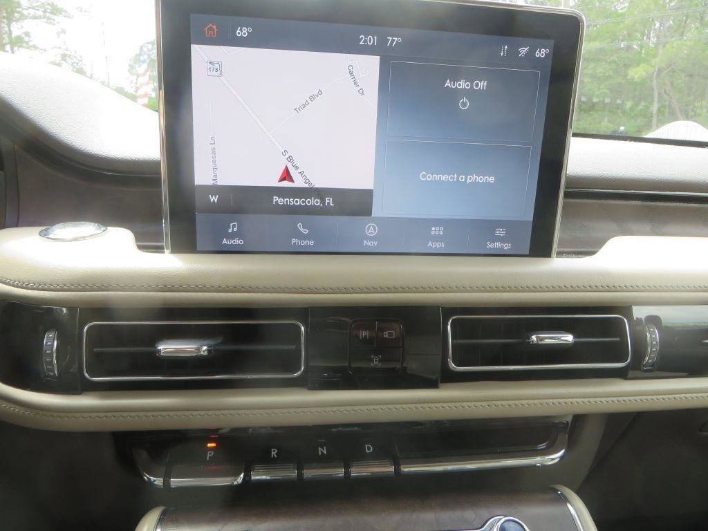 Used 2020 Lincoln Aviator Reserve w/ Equipment Group 202A image 22