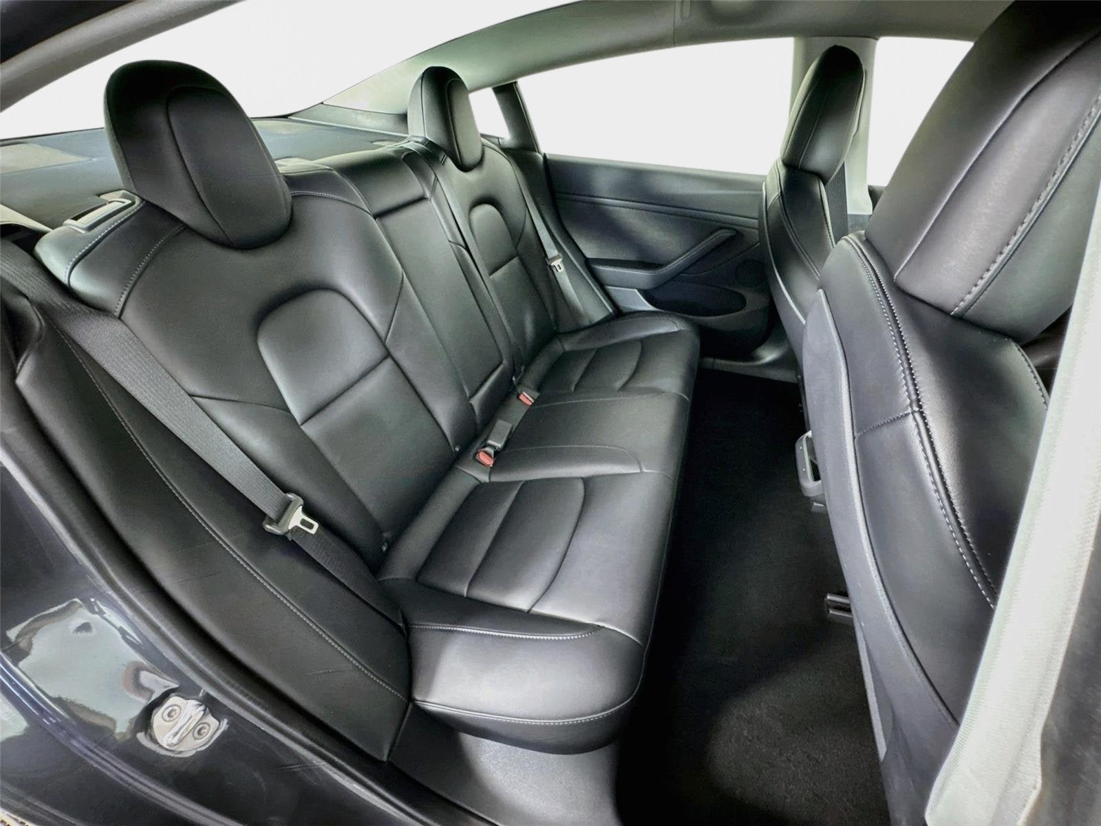 Used 2022 Tesla Model 3 Standard Range RWD image 26