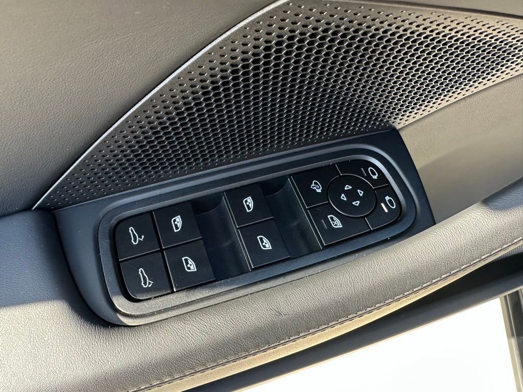 Used 2026 Porsche Panamera GTS image 20