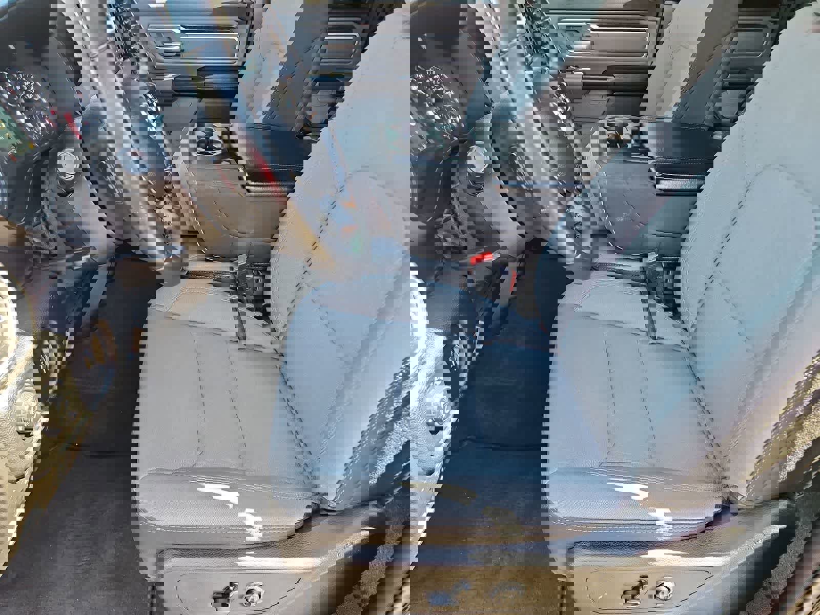 Used 2021 RAM 1500 Big Horn image 18