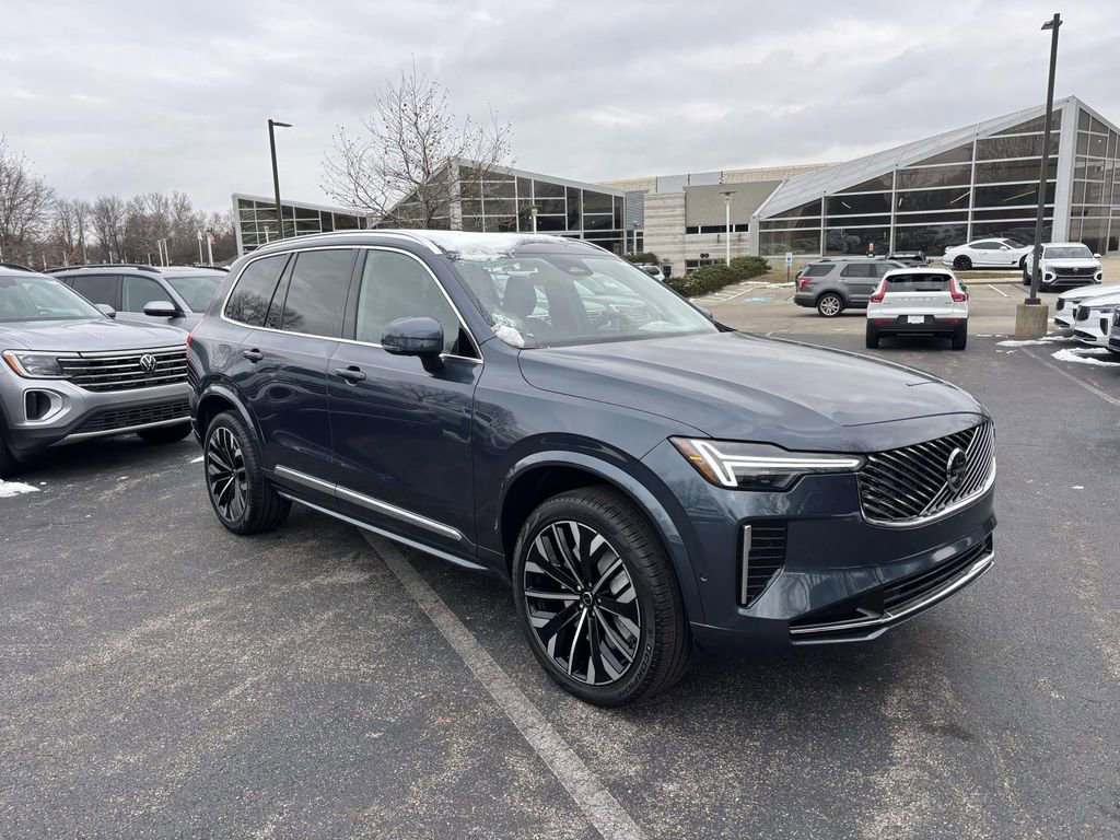 New 2026 Volvo XC90 B6 Plus image 1