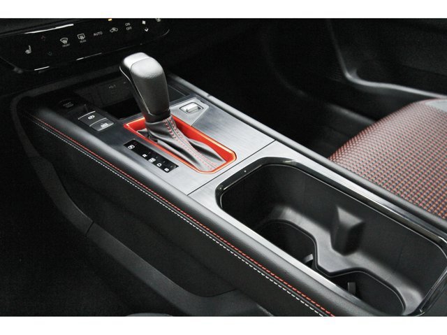 New 2027 Nissan Kicks SR w/ SR Premium Package FWD image 27
