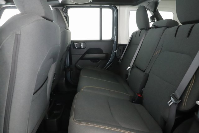 Used 2025 Jeep Wrangler Unlimited Sahara image 26