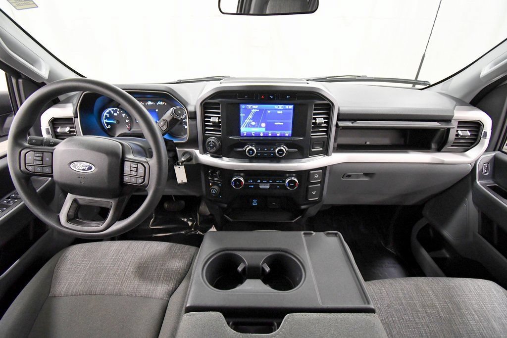 Used 2023 Ford F150 XLT w/ Trailer Tow Package AWD/4WD image 3