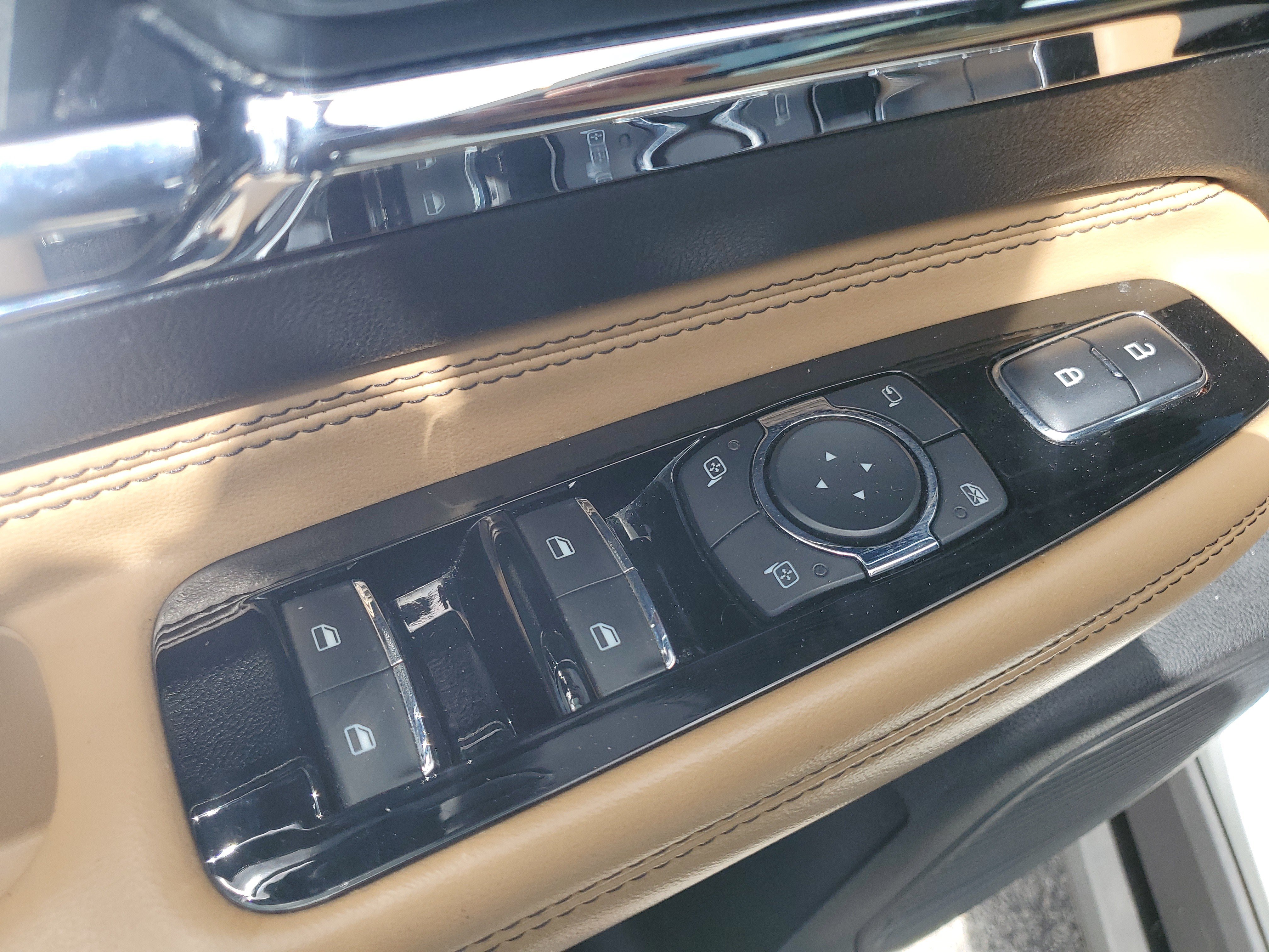 Used 2022 Lincoln Corsair Reserve FWD image 17