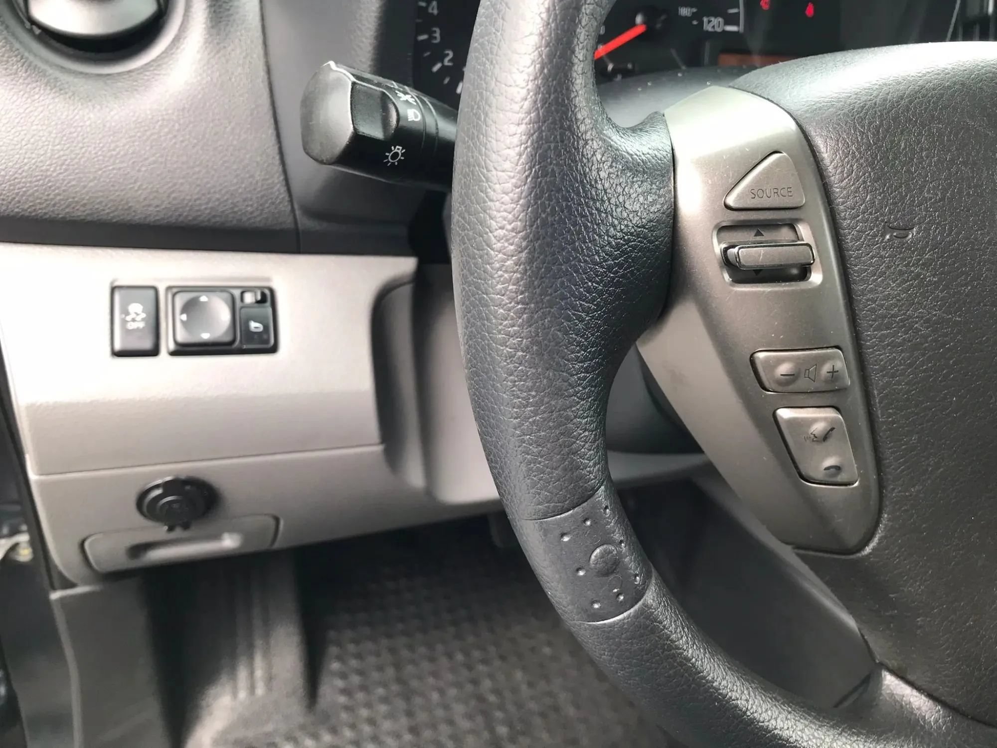 Used 2019 Nissan NV200 SV FWD image 14