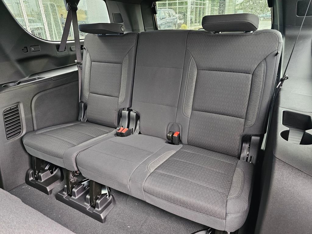 New 2026 Chevrolet Suburban LS w/ Max Trailering Package image 18