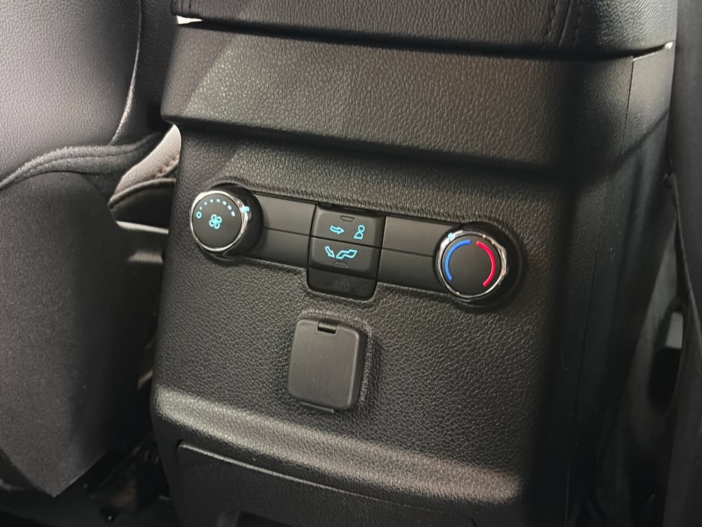 Certified 2017 Ford Explorer XLT w/ Equipment Group 202A AWD/4WD image 30
