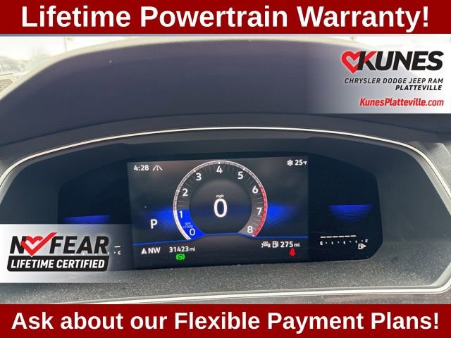 Used 2022 Volkswagen Tiguan SE w/ Panoramic Sunroof Package image 19