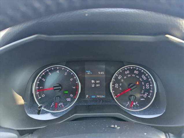 Used 2021 Toyota RAV4 XLE Premium FWD image 15