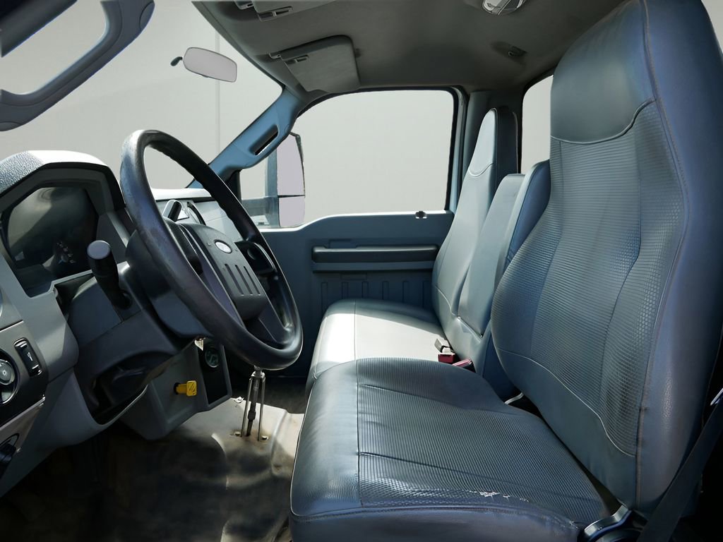 Used 2016 Ford F650 2WD Regular Cab Super Duty image 13