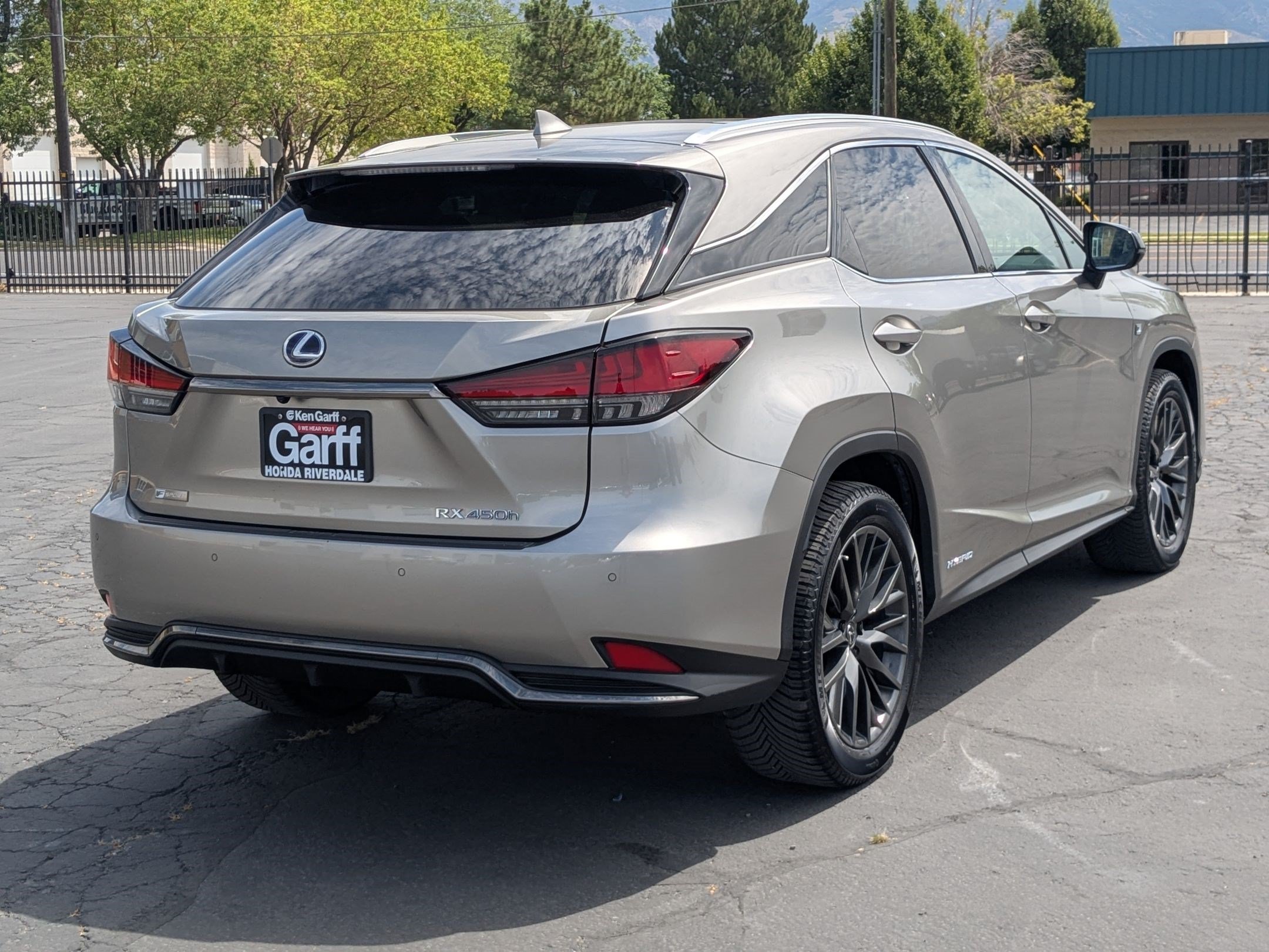 Used 2022 Lexus RX 450h F Sport w/ Cold Area Package (CT) AWD/4WD image 3