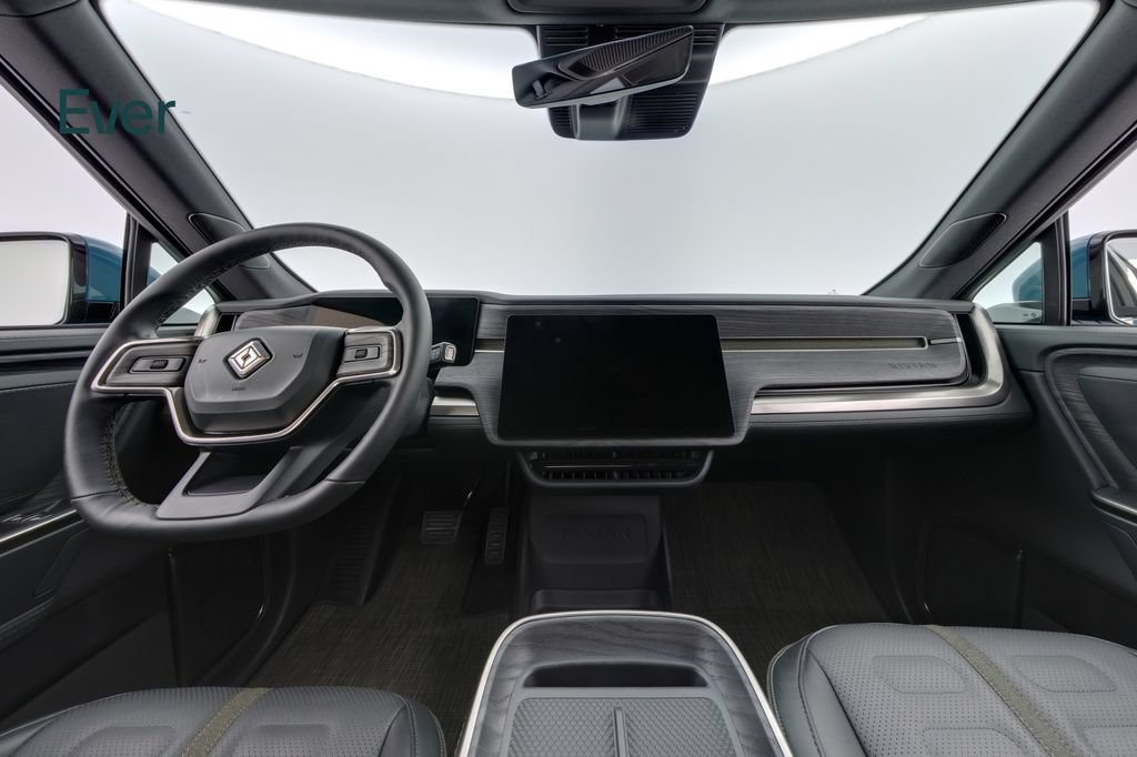 Used 2025 Rivian R1T Adventure Dual AWD/4WD image 25