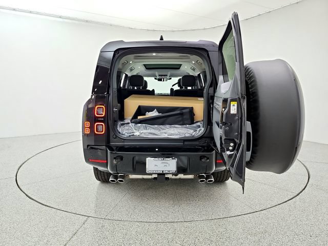 New 2026 Land Rover Defender 130 V8 AWD/4WD image 15