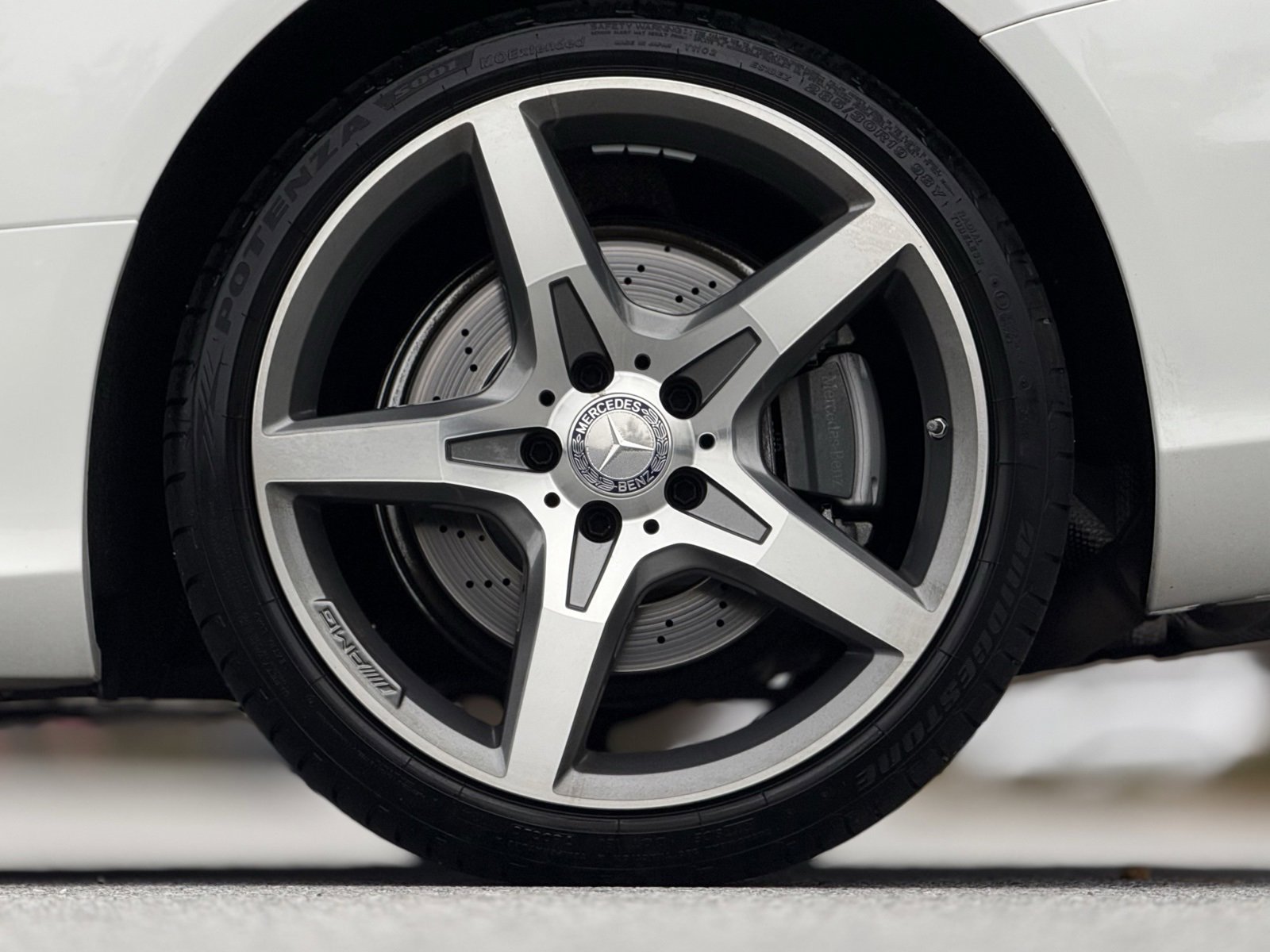 Used 2017 Mercedes-Benz SL 550 image 17