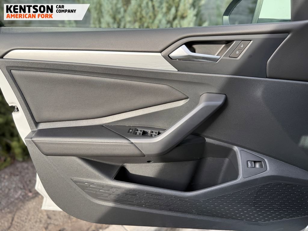 Used 2025 Volkswagen Jetta S image 24