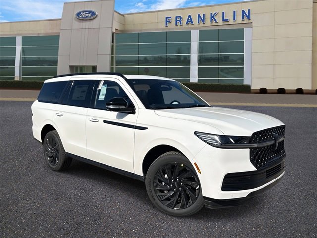 New 2025 Lincoln Navigator Reserve w/ Jet Appearance Package