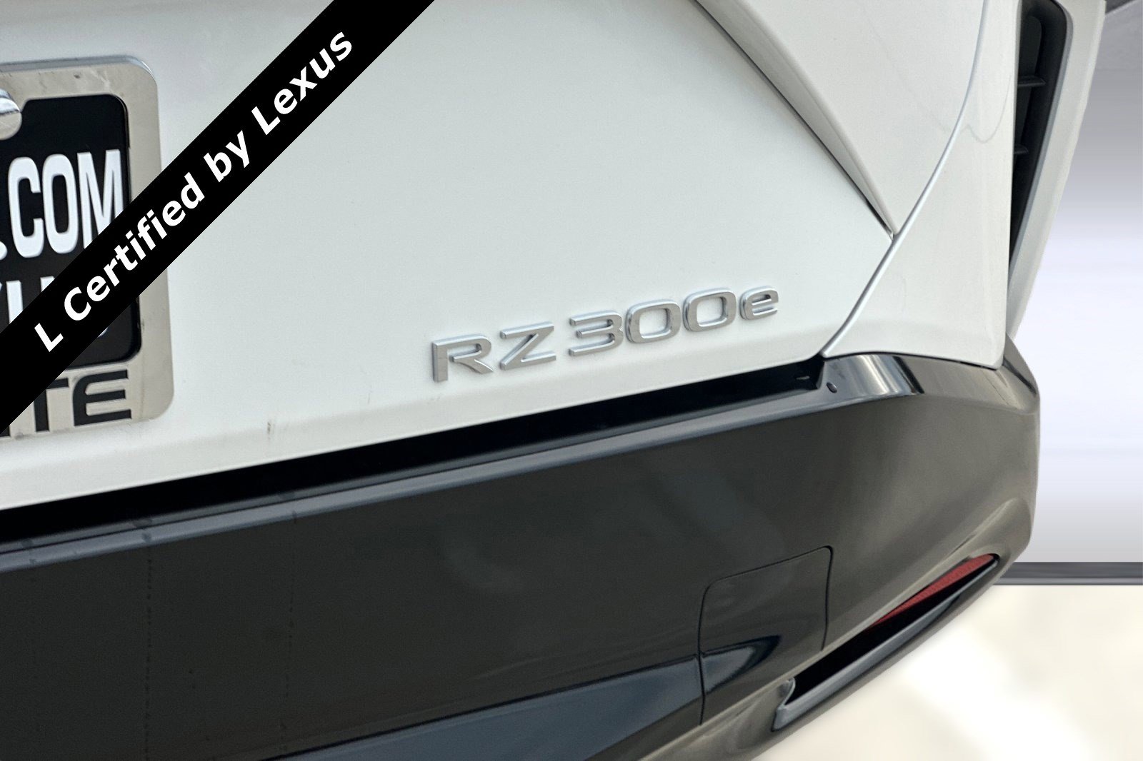Used 2025 Lexus RZ 300e image 20