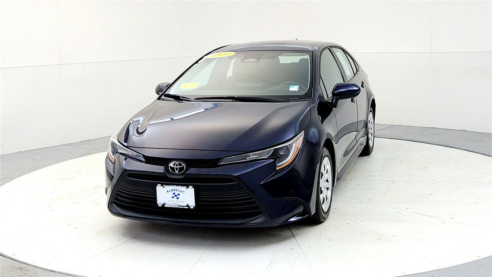 Certified 2023 Toyota Corolla LE image 2