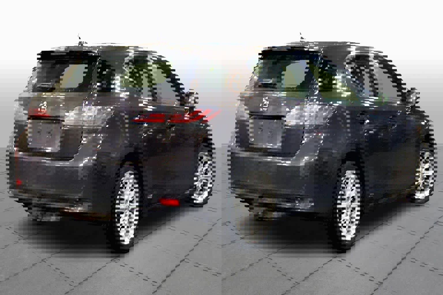 Used 2011 Lexus CT 200h Premium image 11